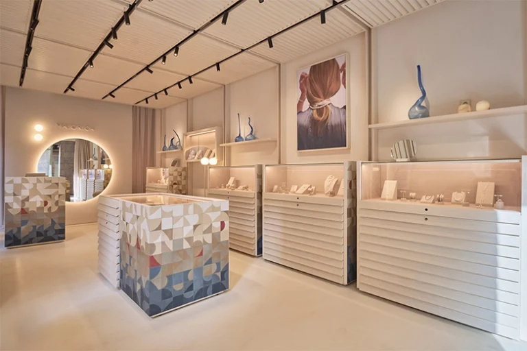 Muebles para joyería Majorica